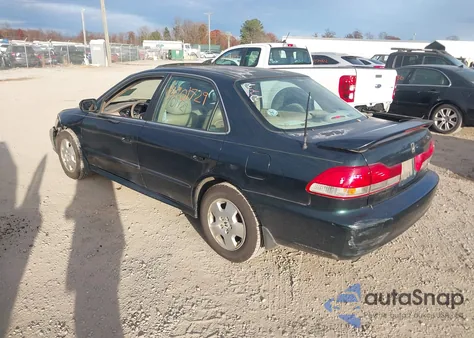2001 Honda Accord 3.0 Ex from USA, damaged, VIN 1HGCG16571A032247